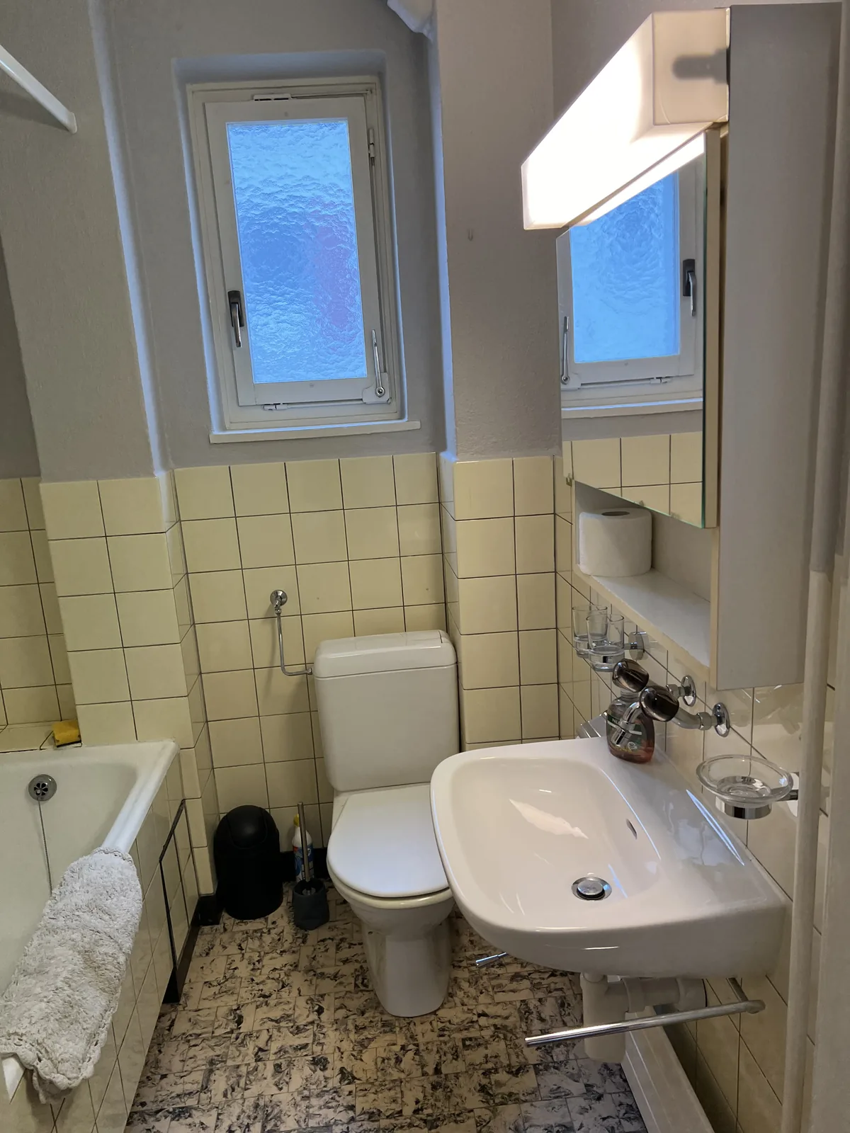 Badezimmer – 4-Zimmer Wohnung im 2. OG