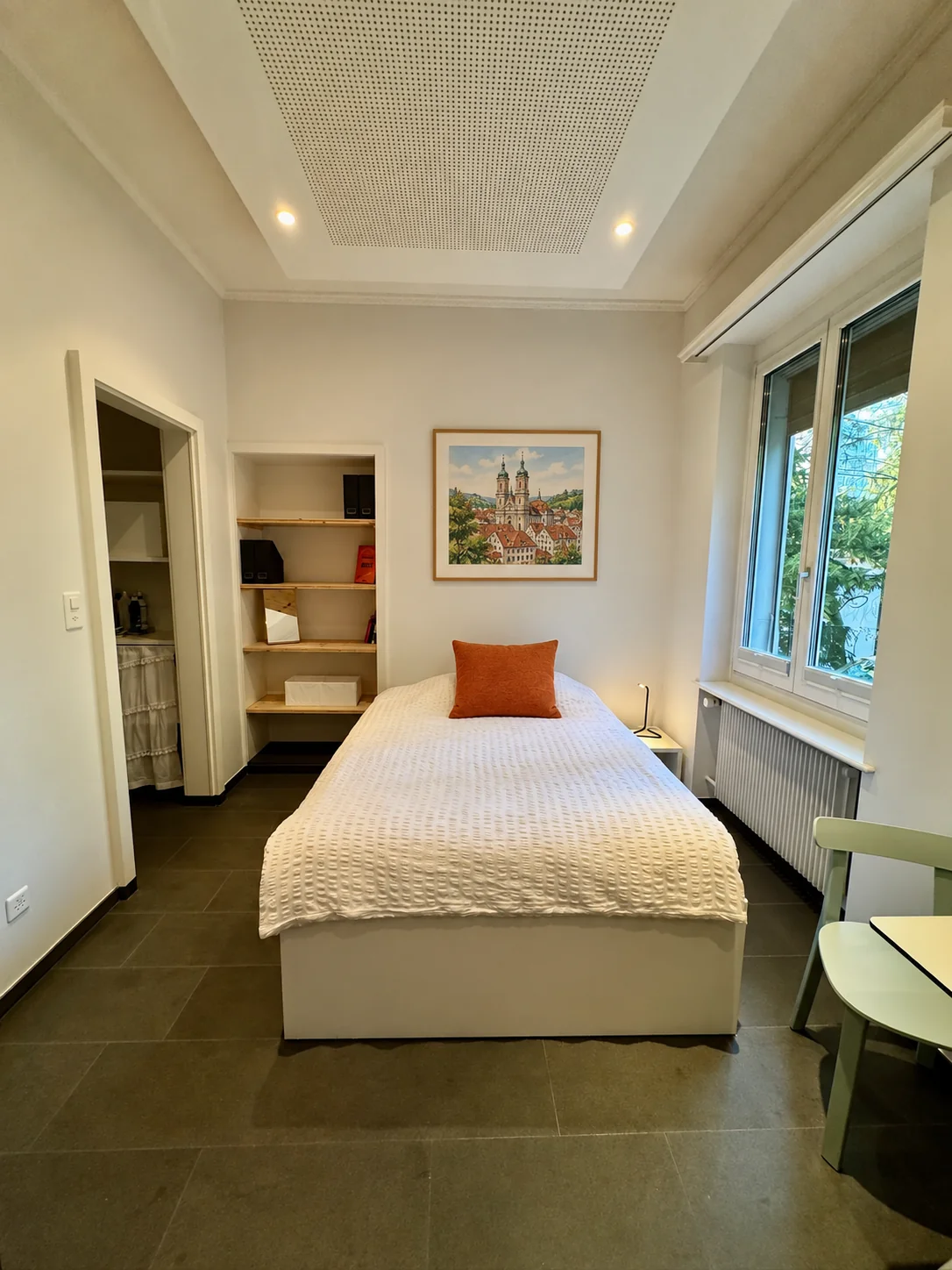 Studio mit Doppelbett – 1-Zimmer Wohnung West im Hochparterre