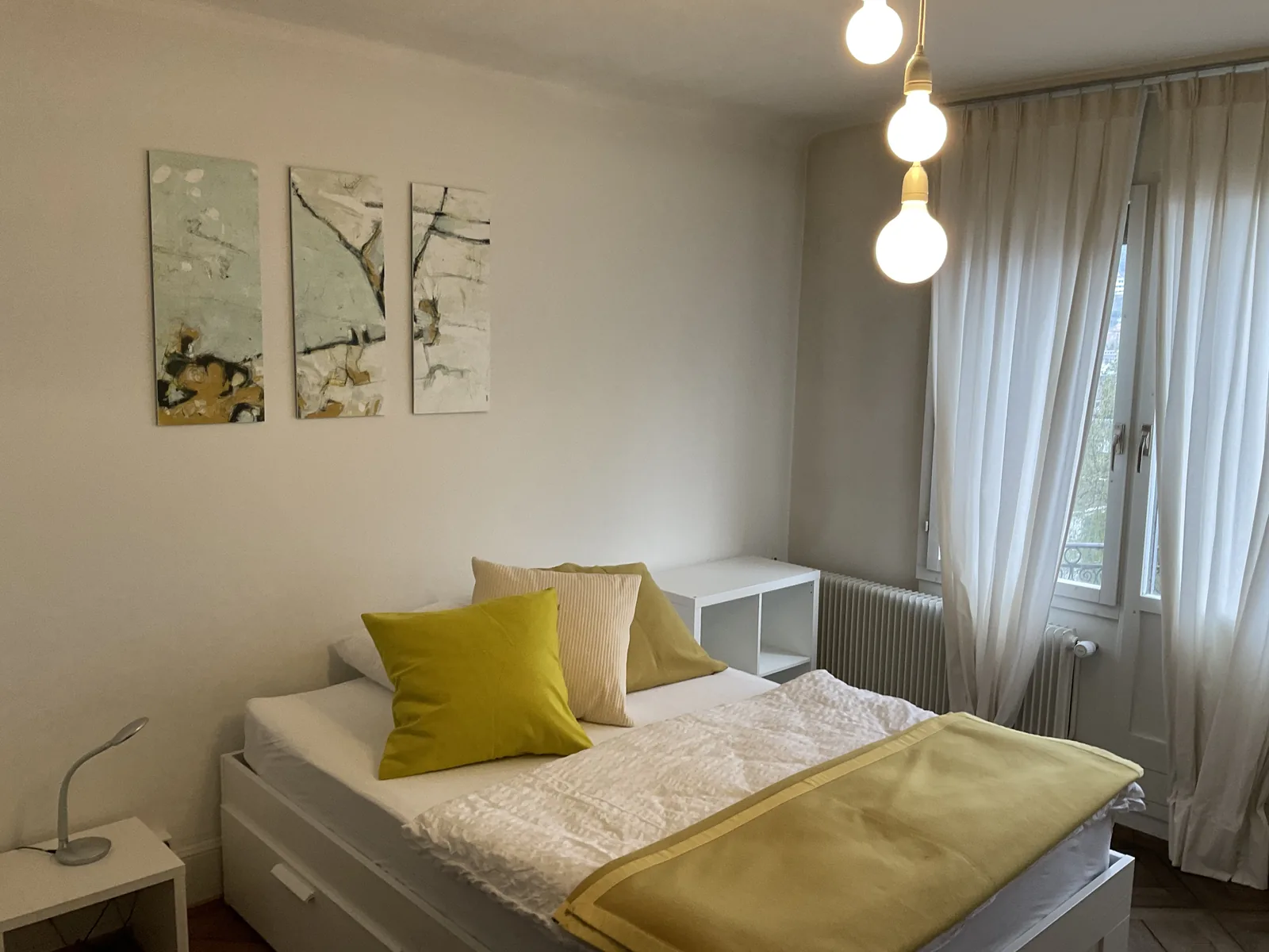 Balkonzimmer Süd – 6-Zimmer Wohnung im 2. OG (DG)