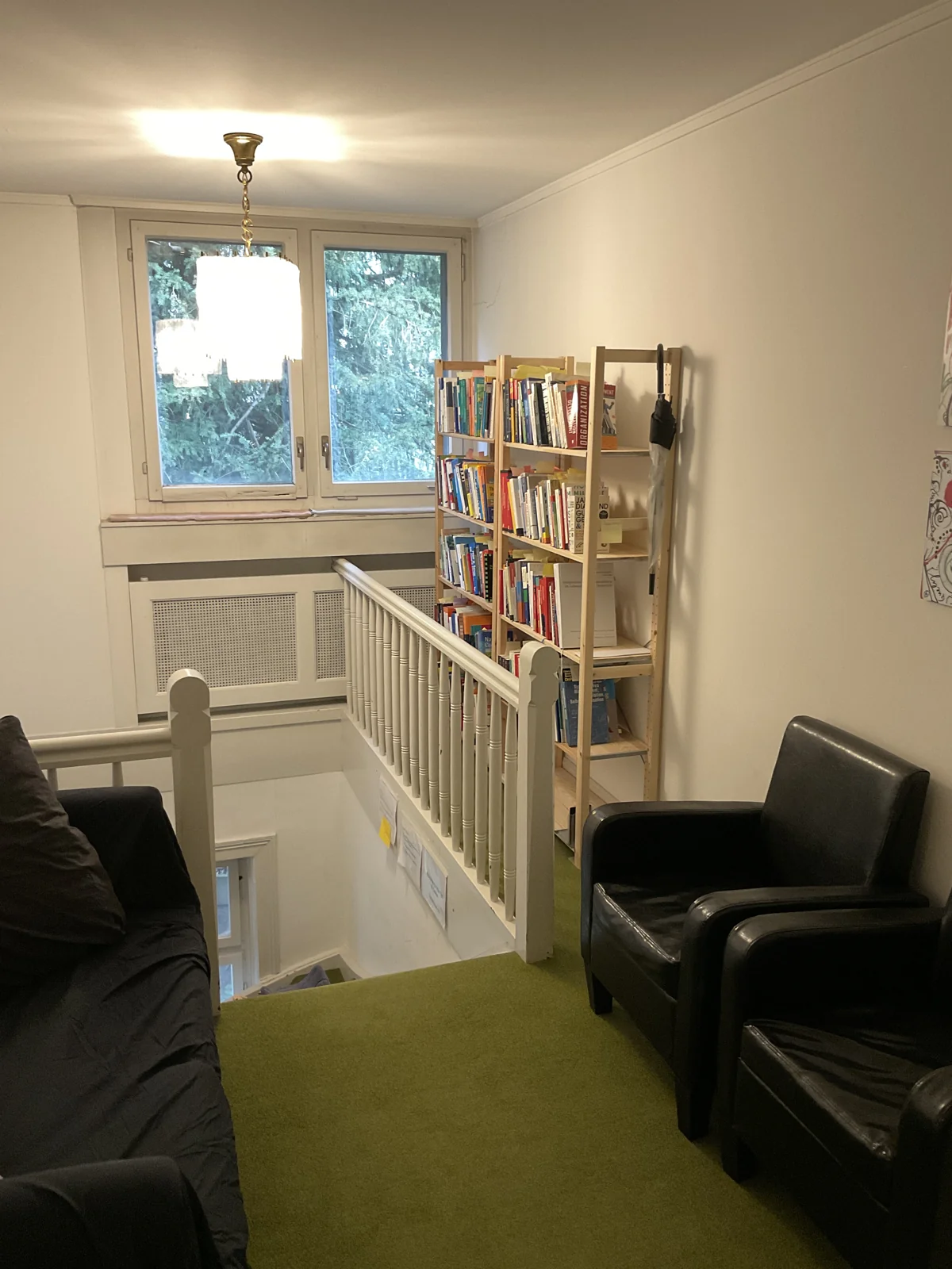 Lounge 1 – 6-Zimmer Wohnung im 2. OG (DG)