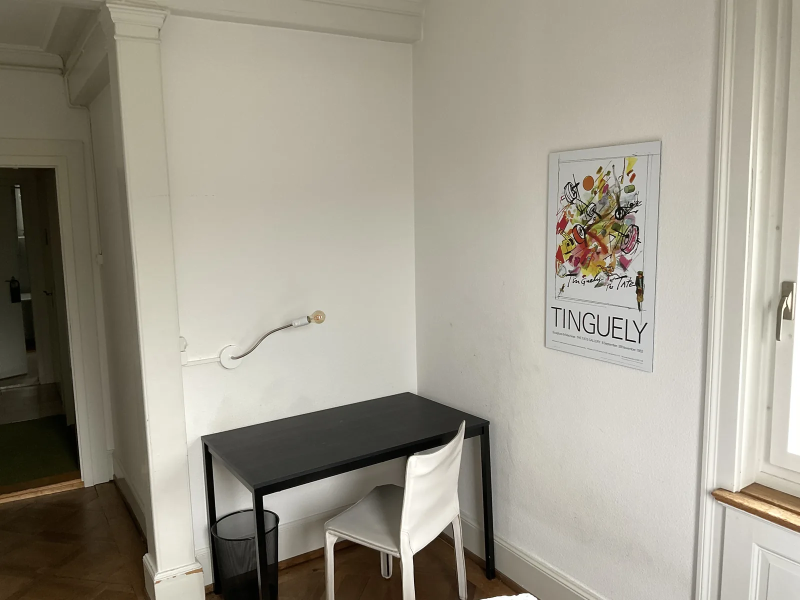 Turmzimmer Süd – Arbeitsbereich – 6-Zimmer Wohnung im 2. OG (DG)
