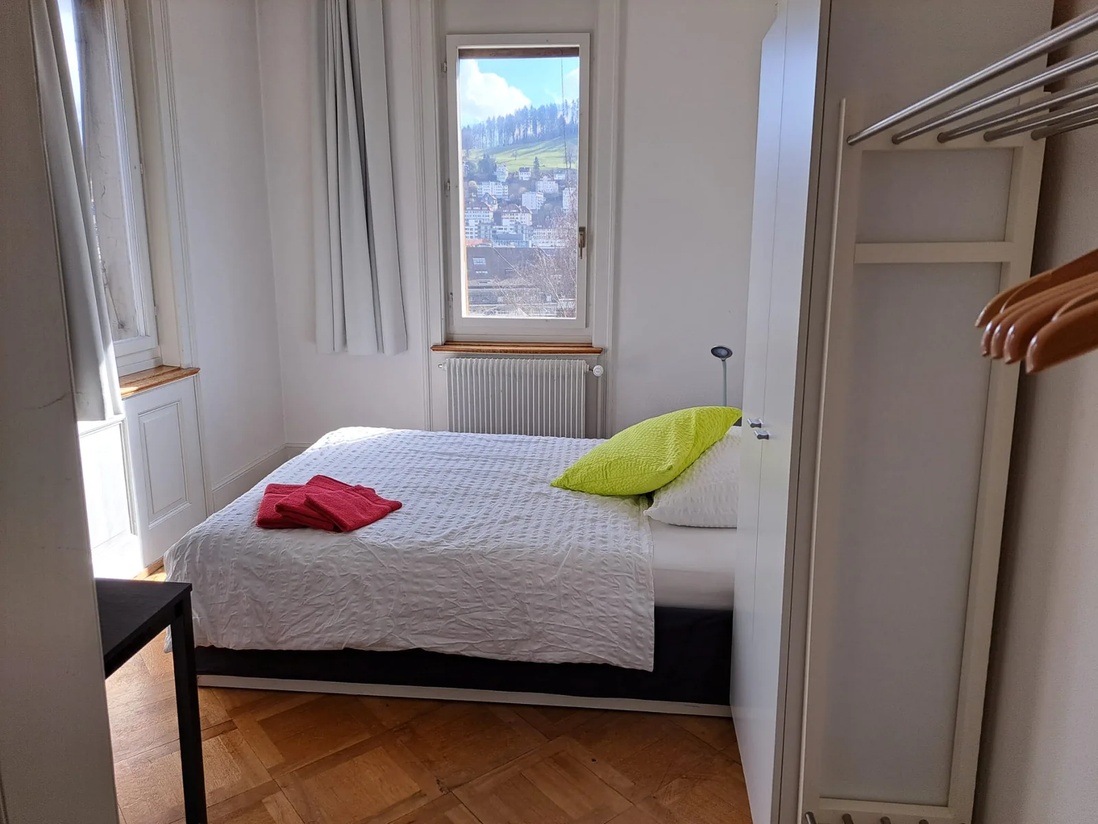 Turmzimmer Süd – 6-Zimmer Wohnung im 2. OG (DG)